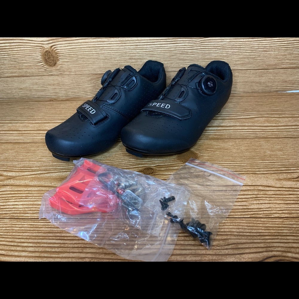 Cycling shoes size 38